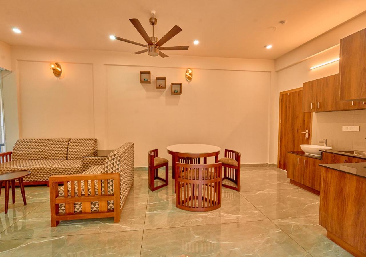 Glen Castle Vagamon Pool Resort By Voye Homes Dış mekan fotoğraf