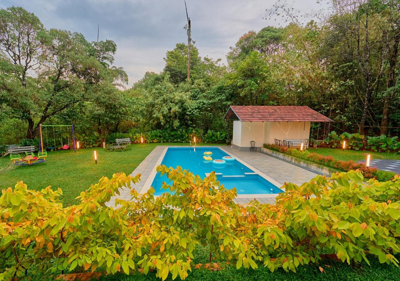 Glen Castle Vagamon Pool Resort By Voye Homes Dış mekan fotoğraf