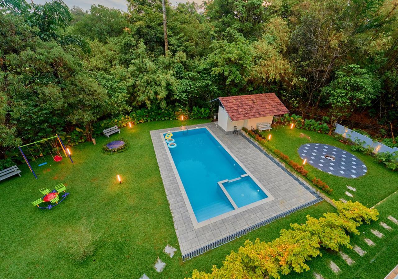 Glen Castle Vagamon Pool Resort By Voye Homes Dış mekan fotoğraf