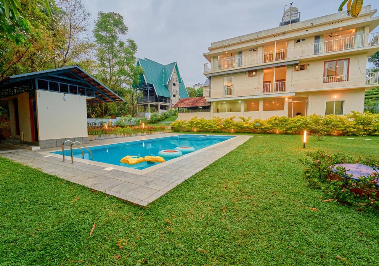 Glen Castle Vagamon Pool Resort By Voye Homes Dış mekan fotoğraf